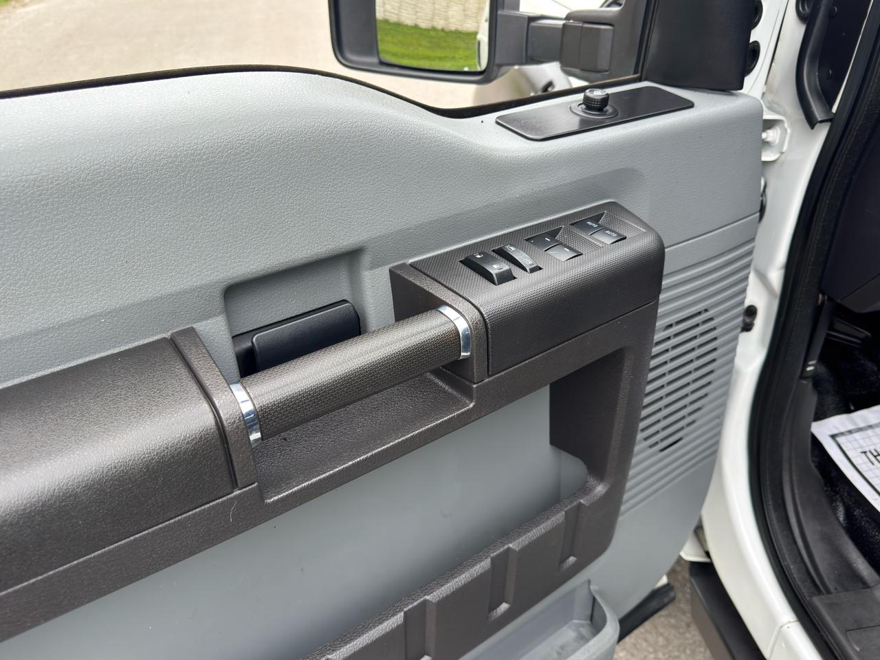 Ford Super Duty F-250 SRW  2015