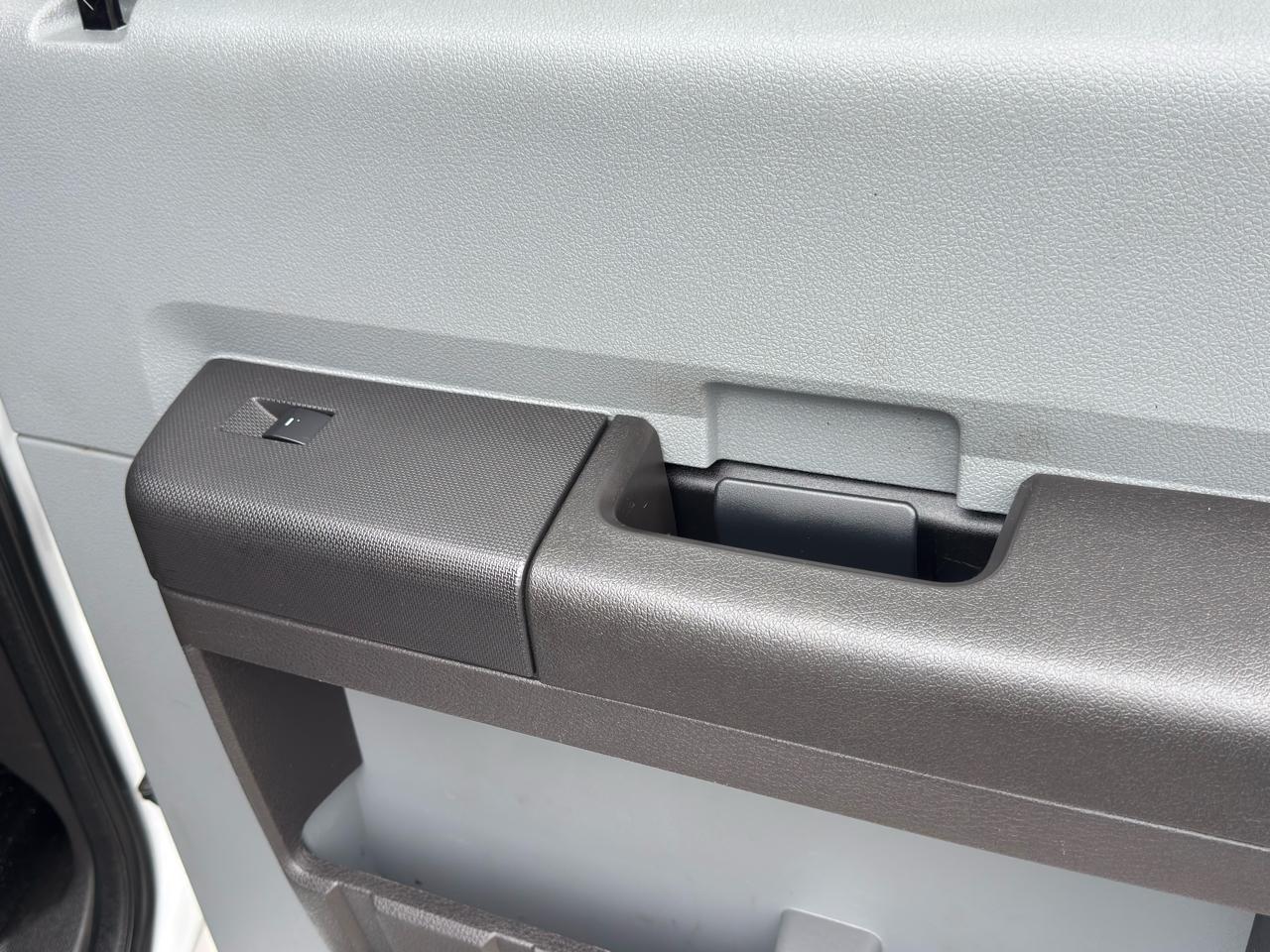 Ford Super Duty F-250 SRW  2015