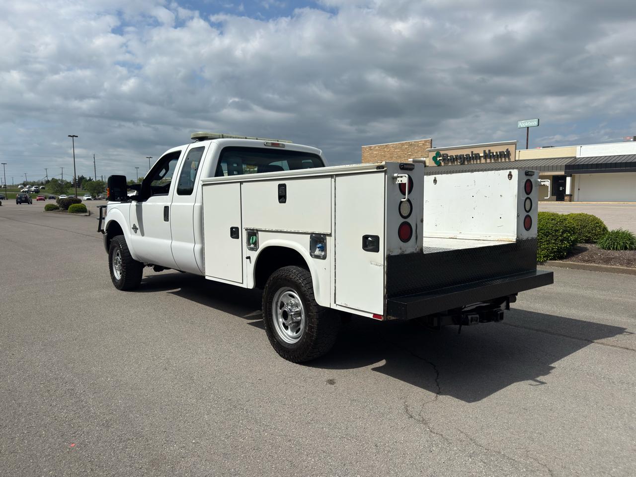 Ford Super Duty F-350 SRW  2015