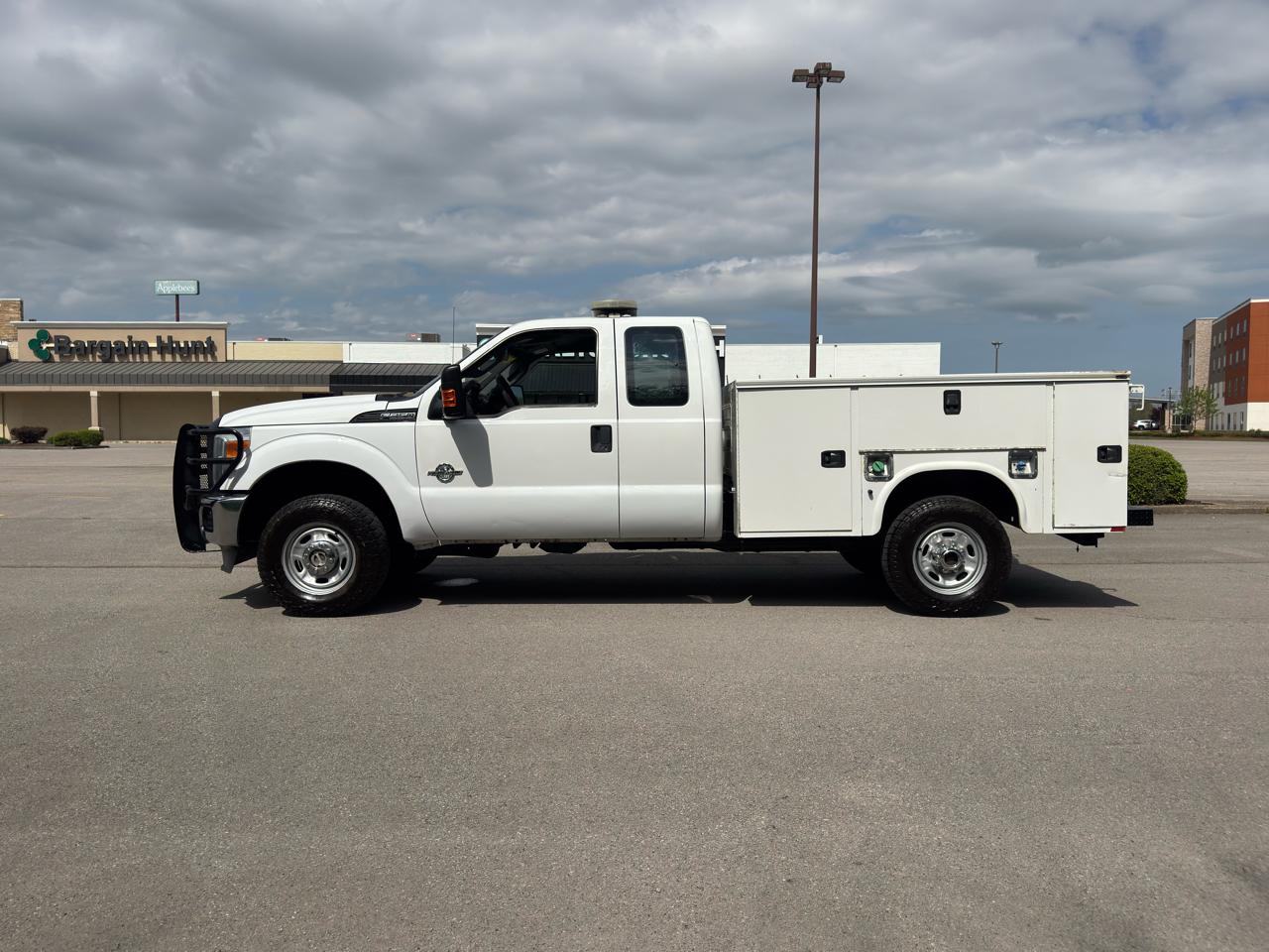 Ford Super Duty F-350 SRW  2015