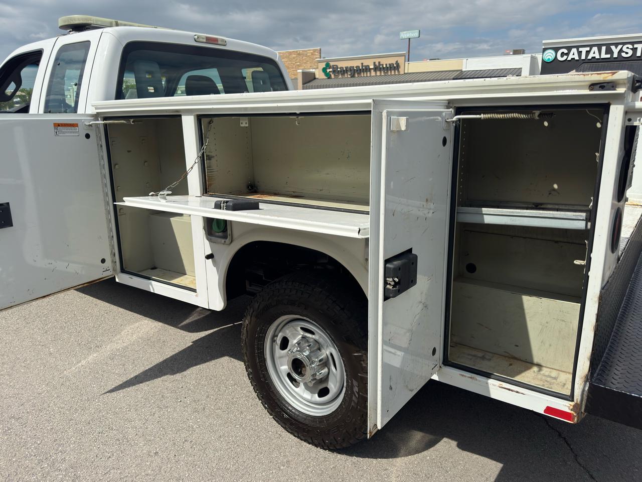 Ford Super Duty F-350 SRW  2015