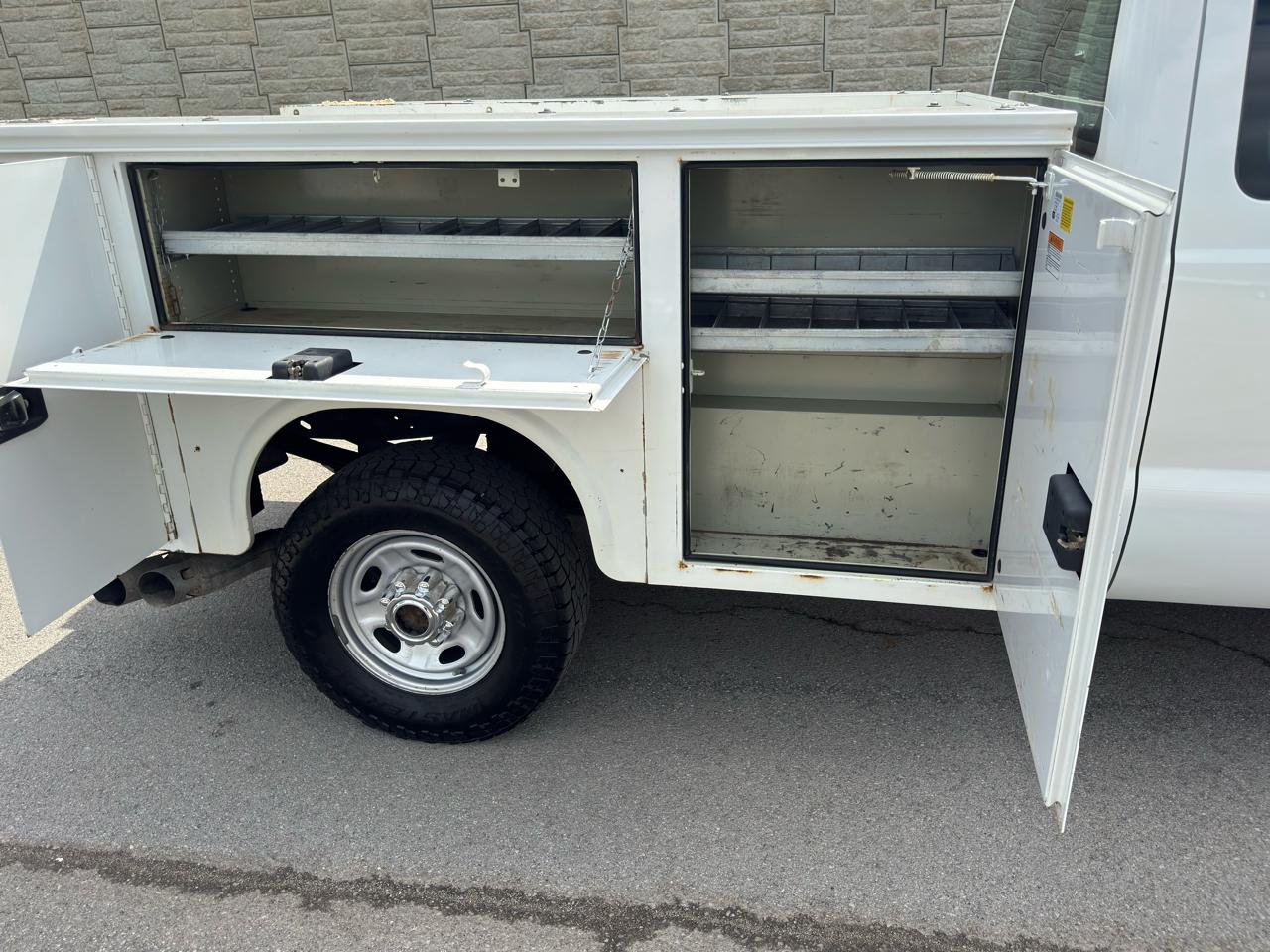 Ford Super Duty F-350 SRW  2015