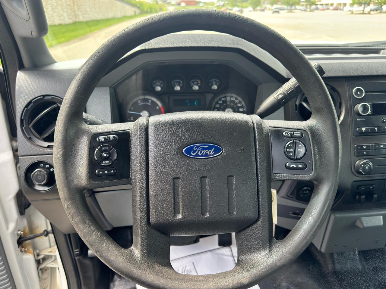 Ford Super Duty F-350 SRW  2015