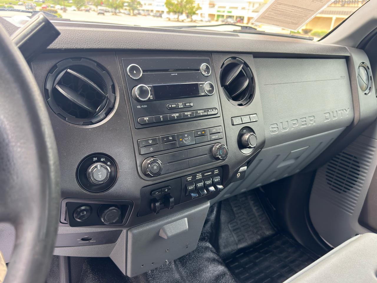 Ford Super Duty F-350 SRW  2015