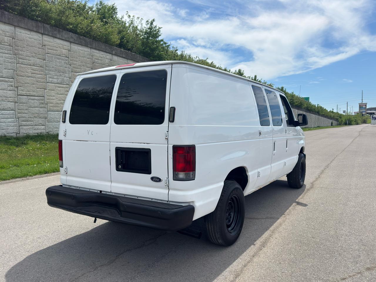 Ford Econoline Cargo Van  2011