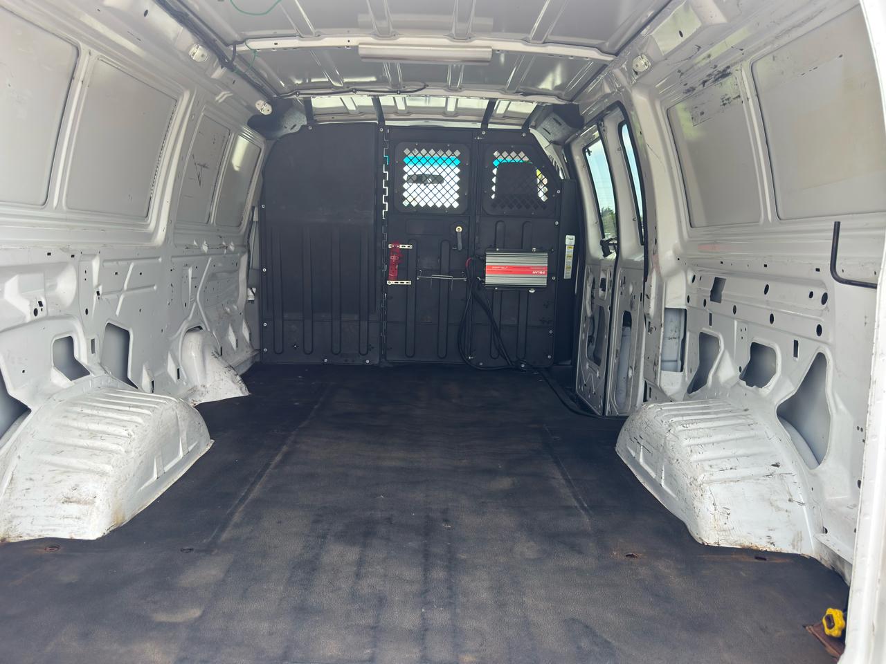 Ford Econoline Cargo Van  2011