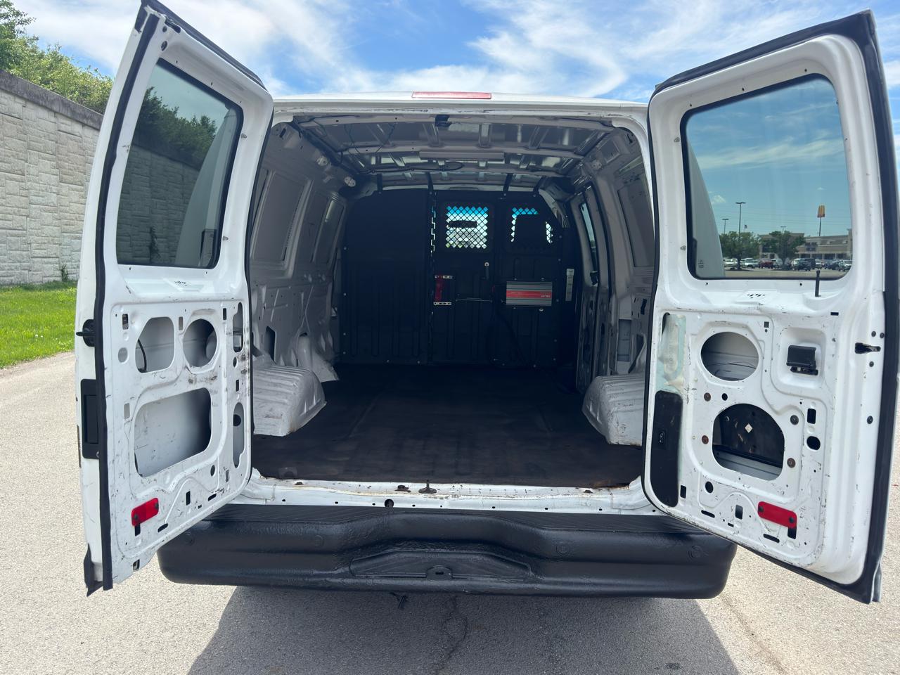 Ford Econoline Cargo Van  2011