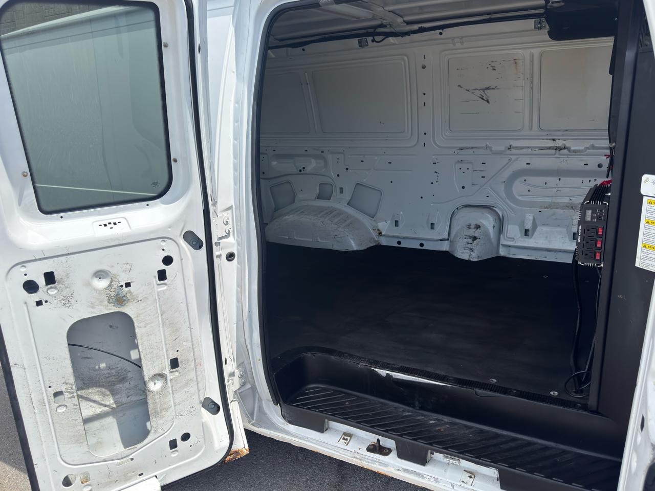 Ford Econoline Cargo Van  2011