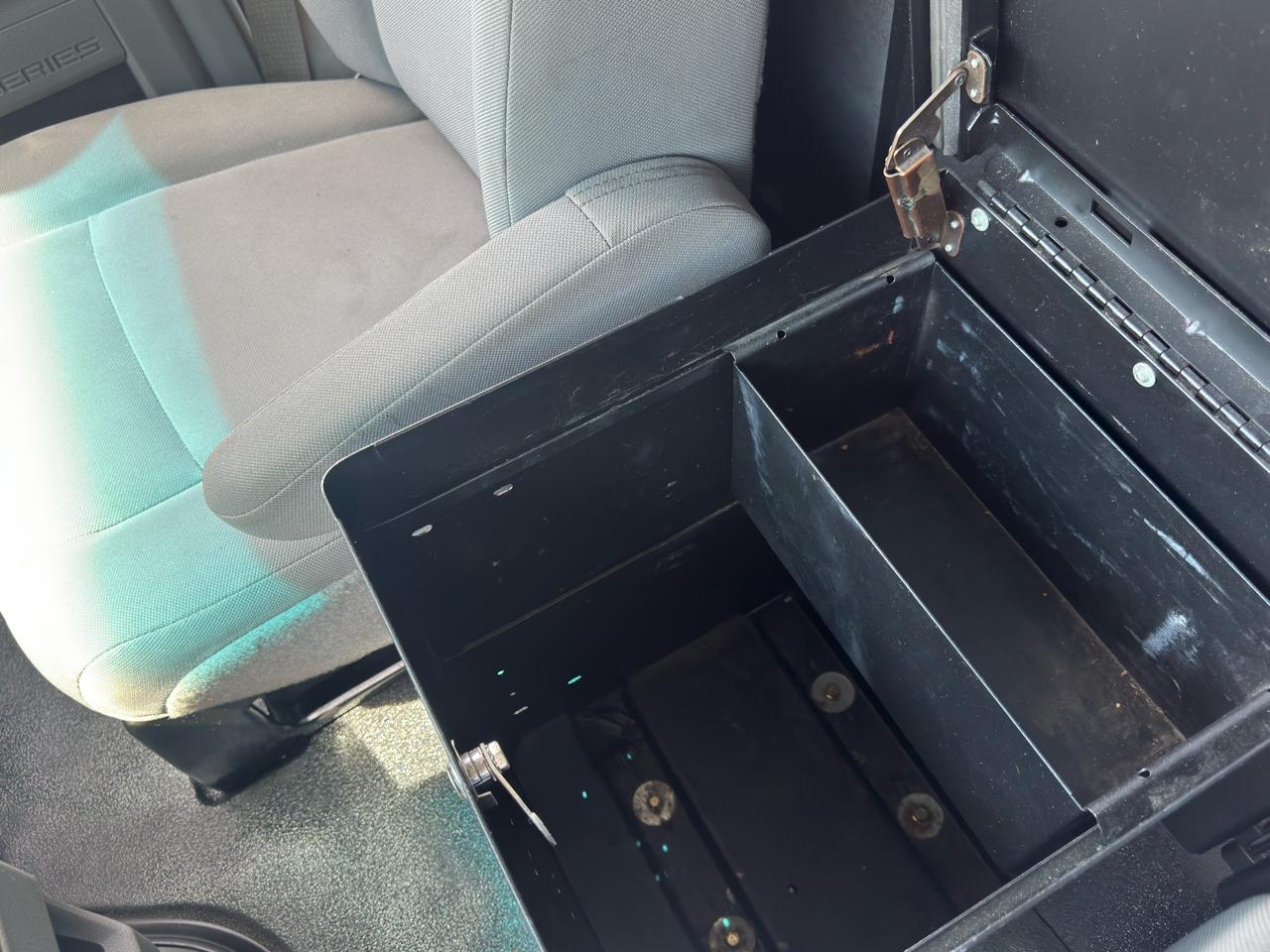 Ford Econoline Cargo Van  2011