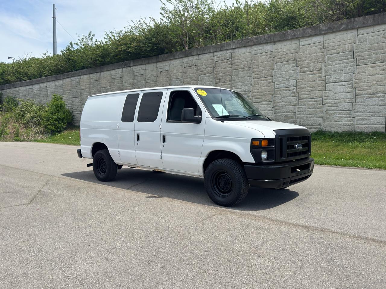 Ford Econoline Cargo Van  2011