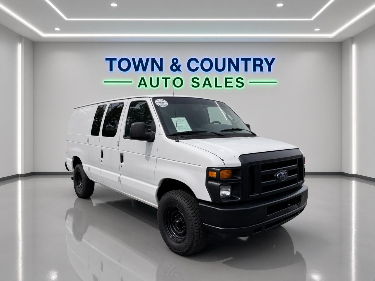 Ford Econoline Cargo Van E-250 2011