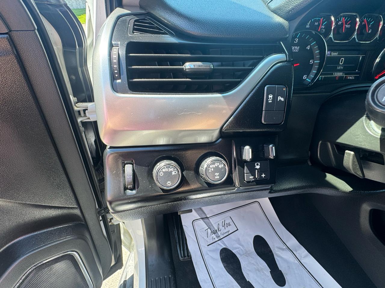 Chevrolet Suburban LS 2019