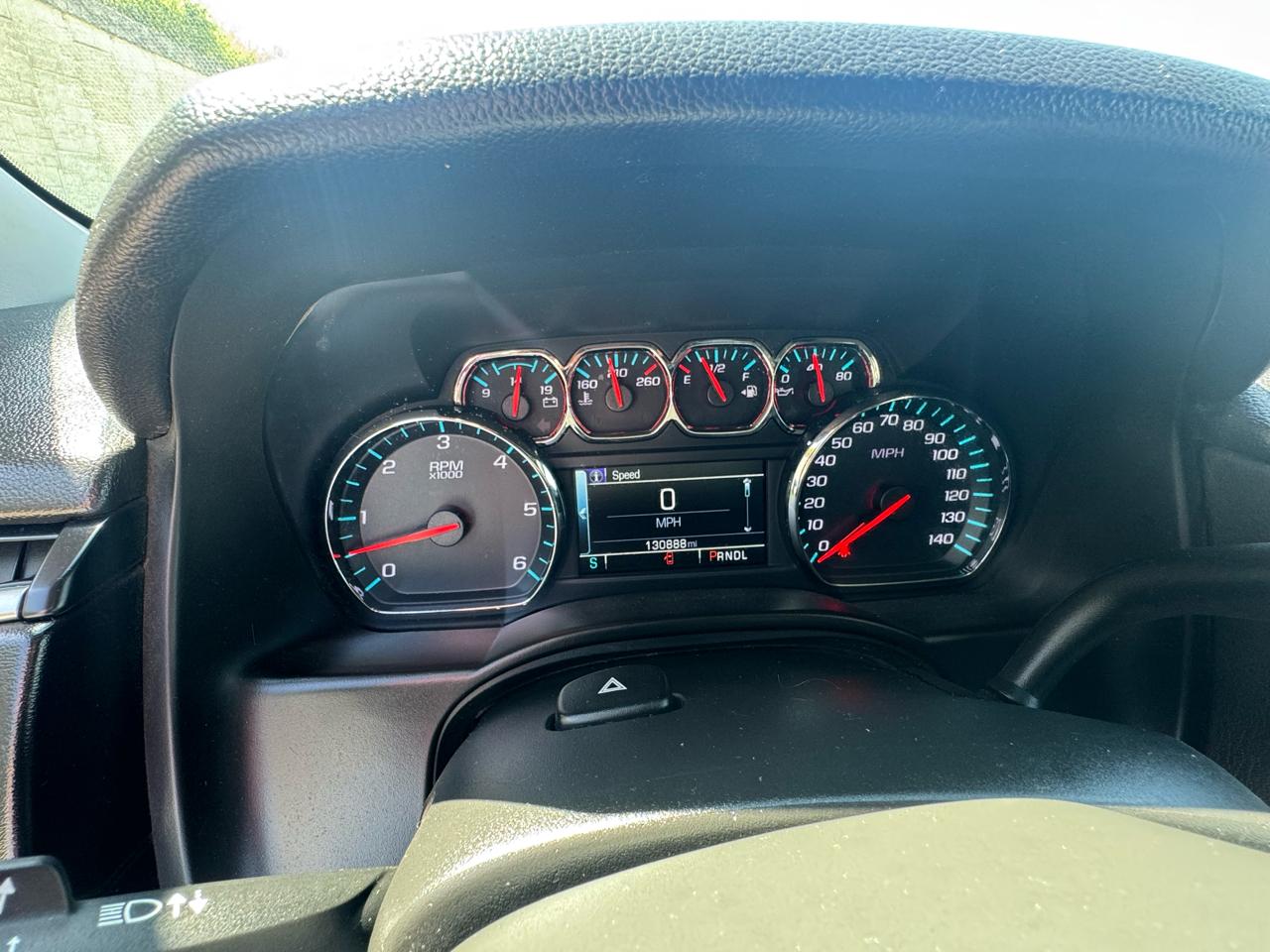 Chevrolet Suburban LS 2019