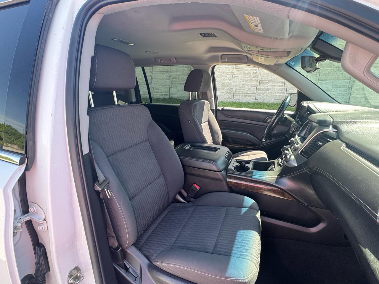 Chevrolet Suburban LS 2019