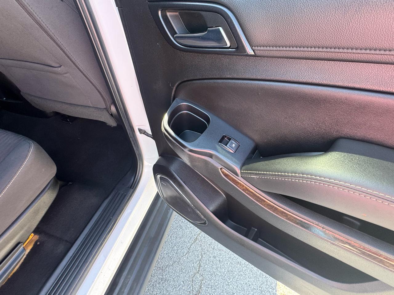 Chevrolet Suburban LS 2019