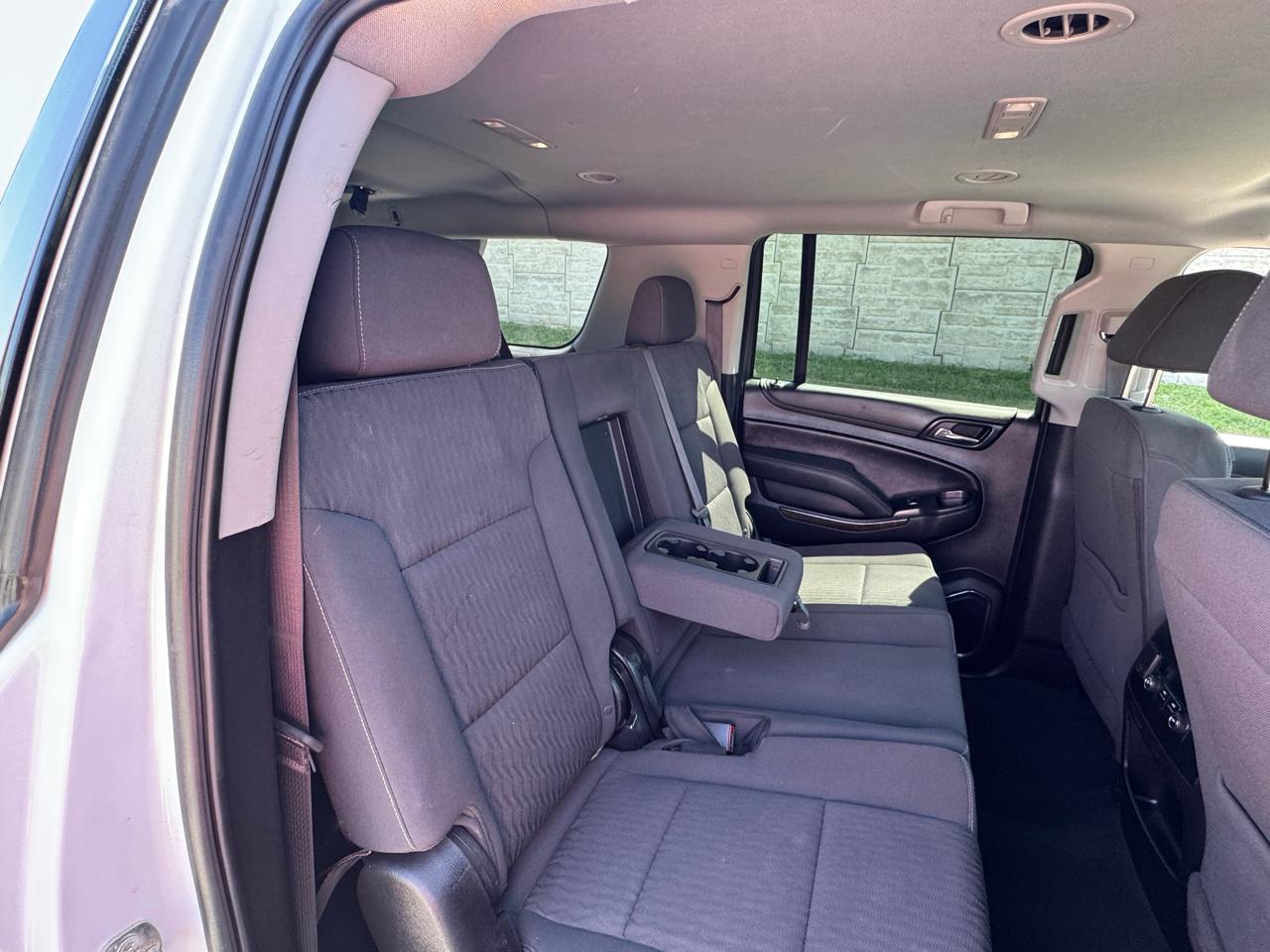 Chevrolet Suburban LS 2019