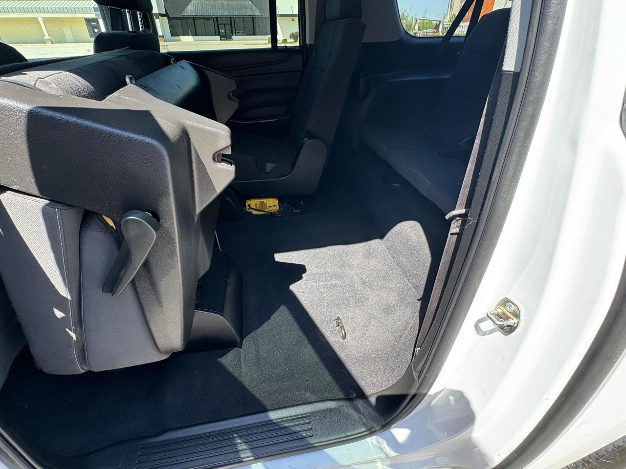 Chevrolet Suburban LS 2019