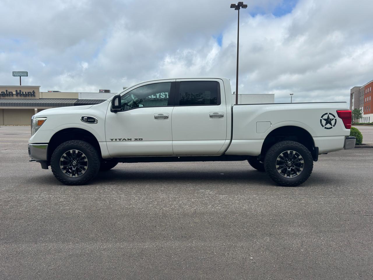 Nissan Titan XD SV 2017