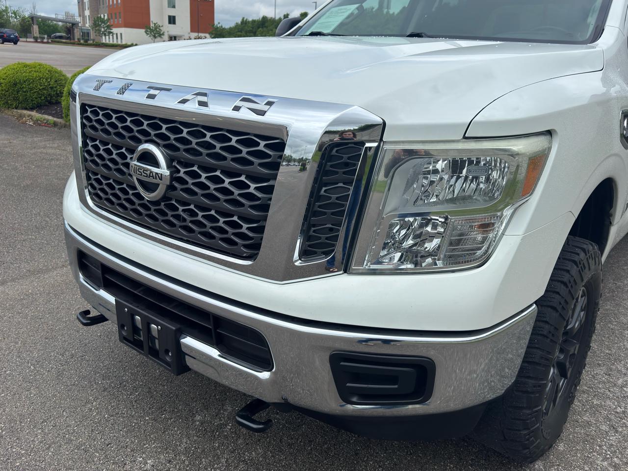 Nissan Titan XD SV 2017