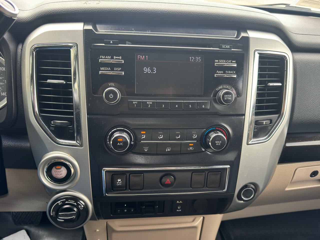 Nissan Titan XD SV 2017