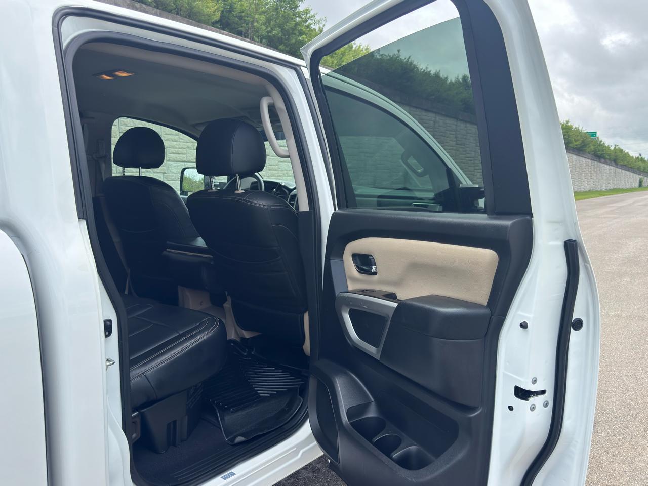 Nissan Titan XD SV 2017