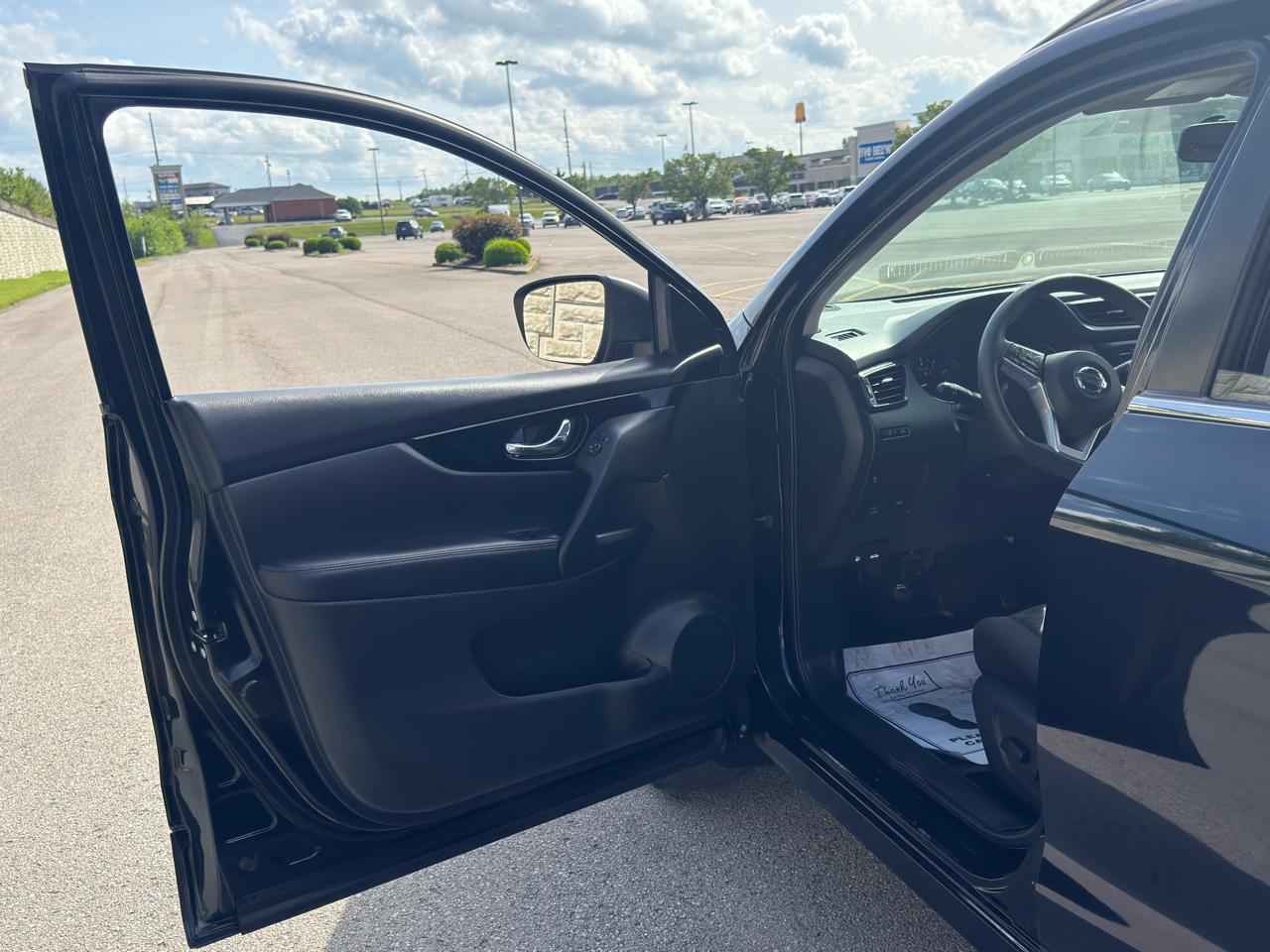 Nissan Rogue Sport  2017