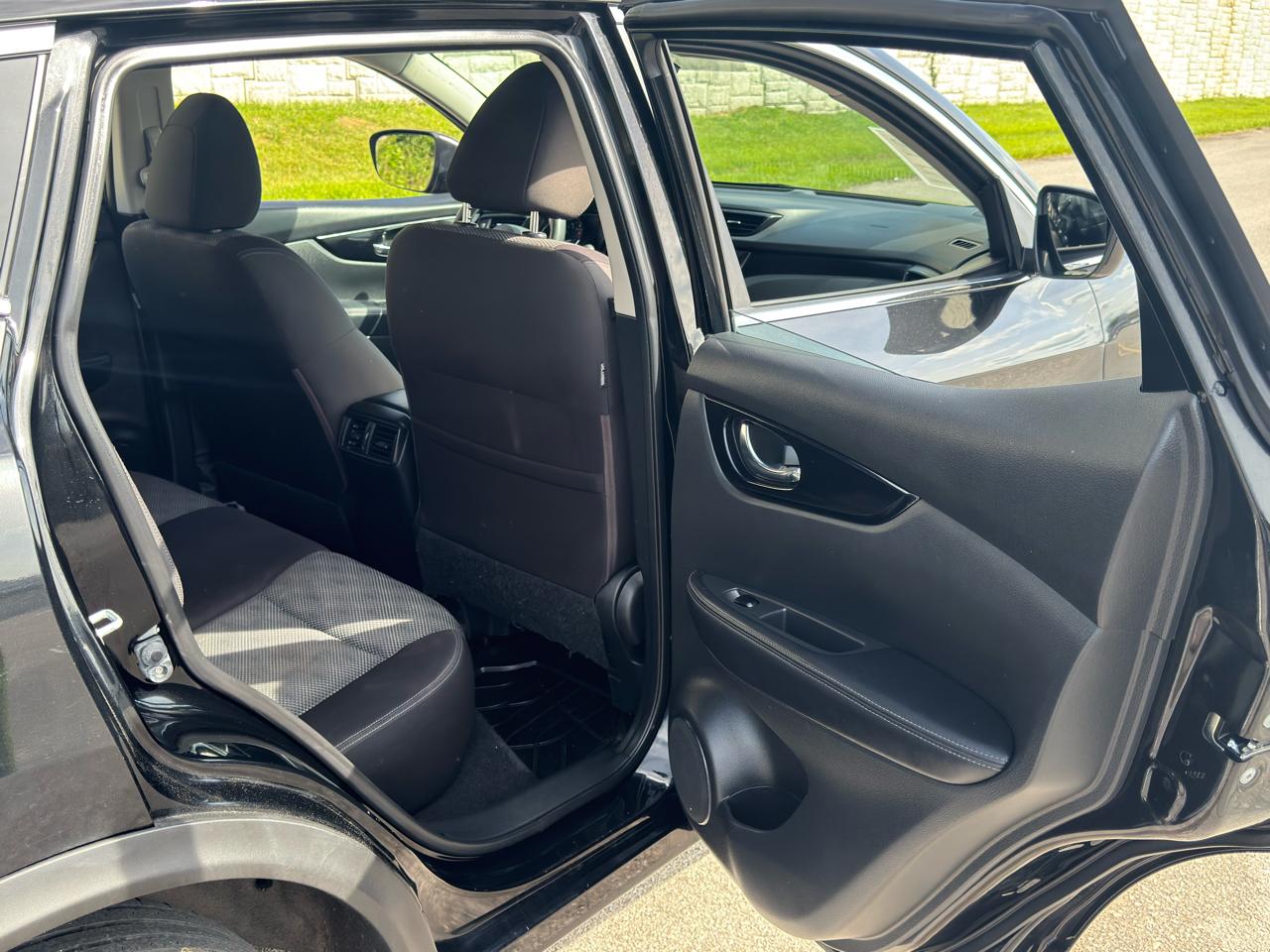 Nissan Rogue Sport  2017