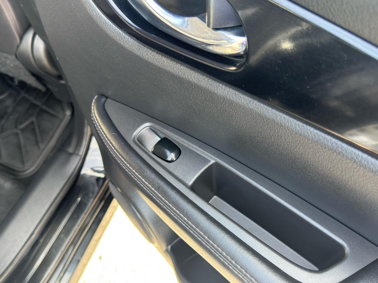 Nissan Rogue Sport  2017