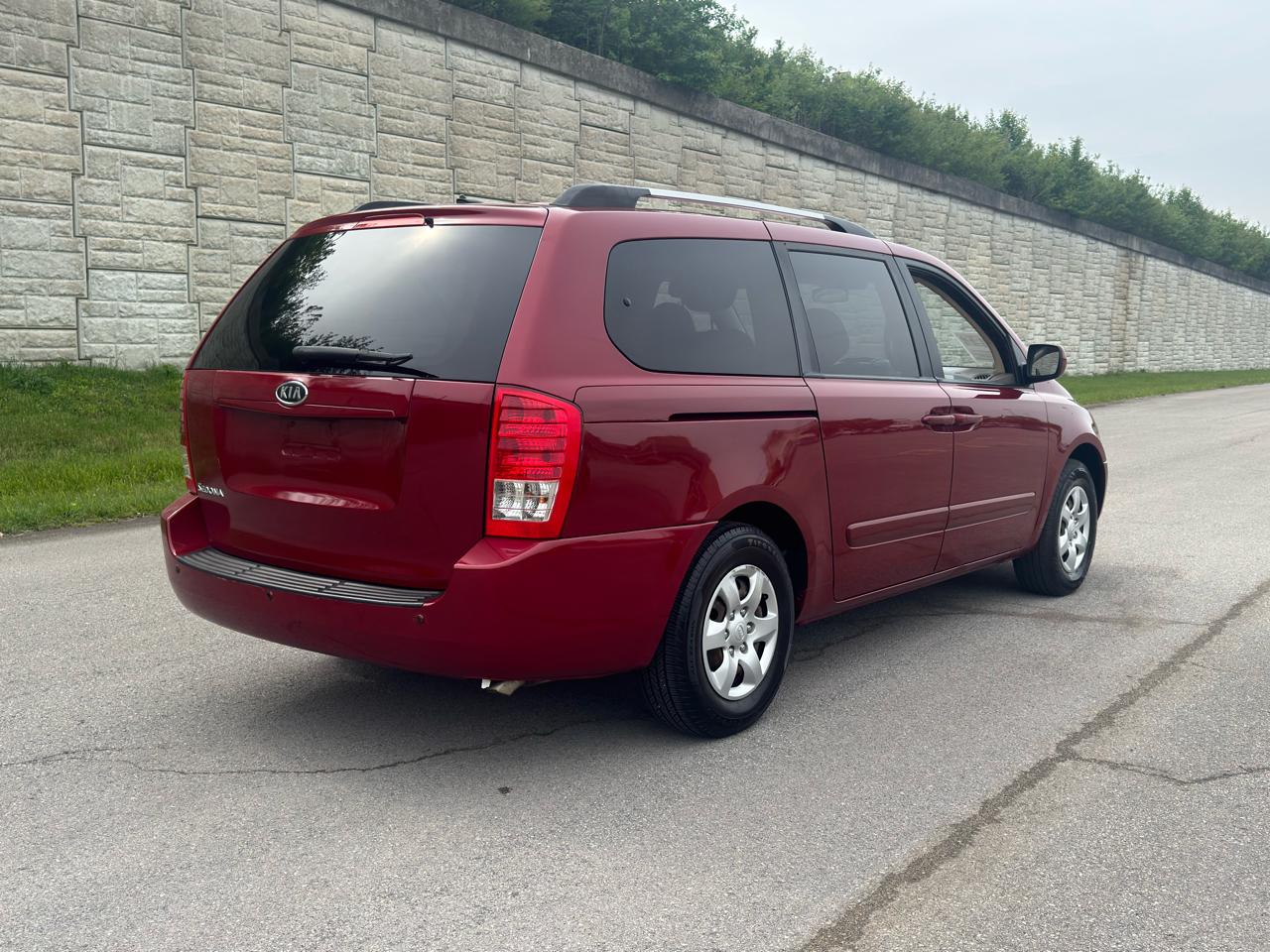 Kia Sedona  2010