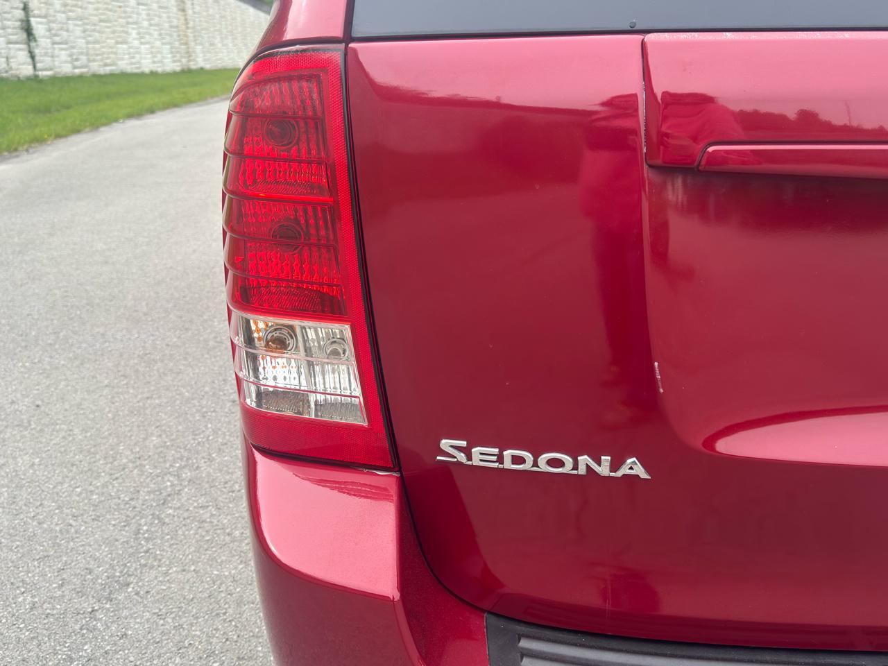Kia Sedona  2010