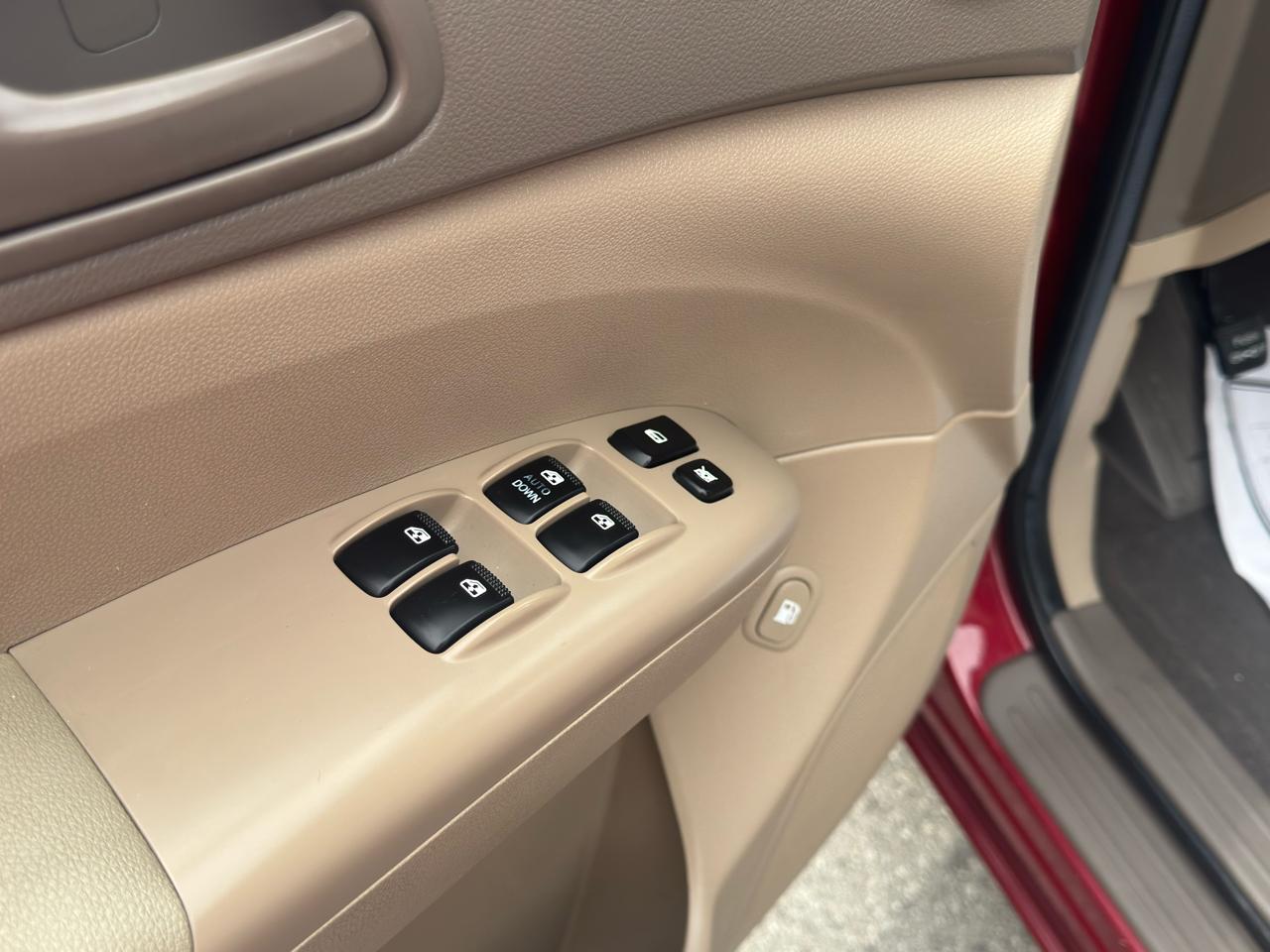 Kia Sedona  2010