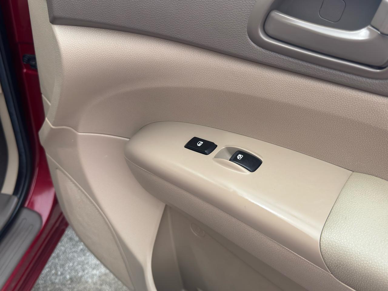 Kia Sedona  2010