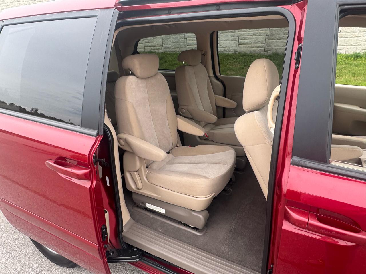 Kia Sedona  2010