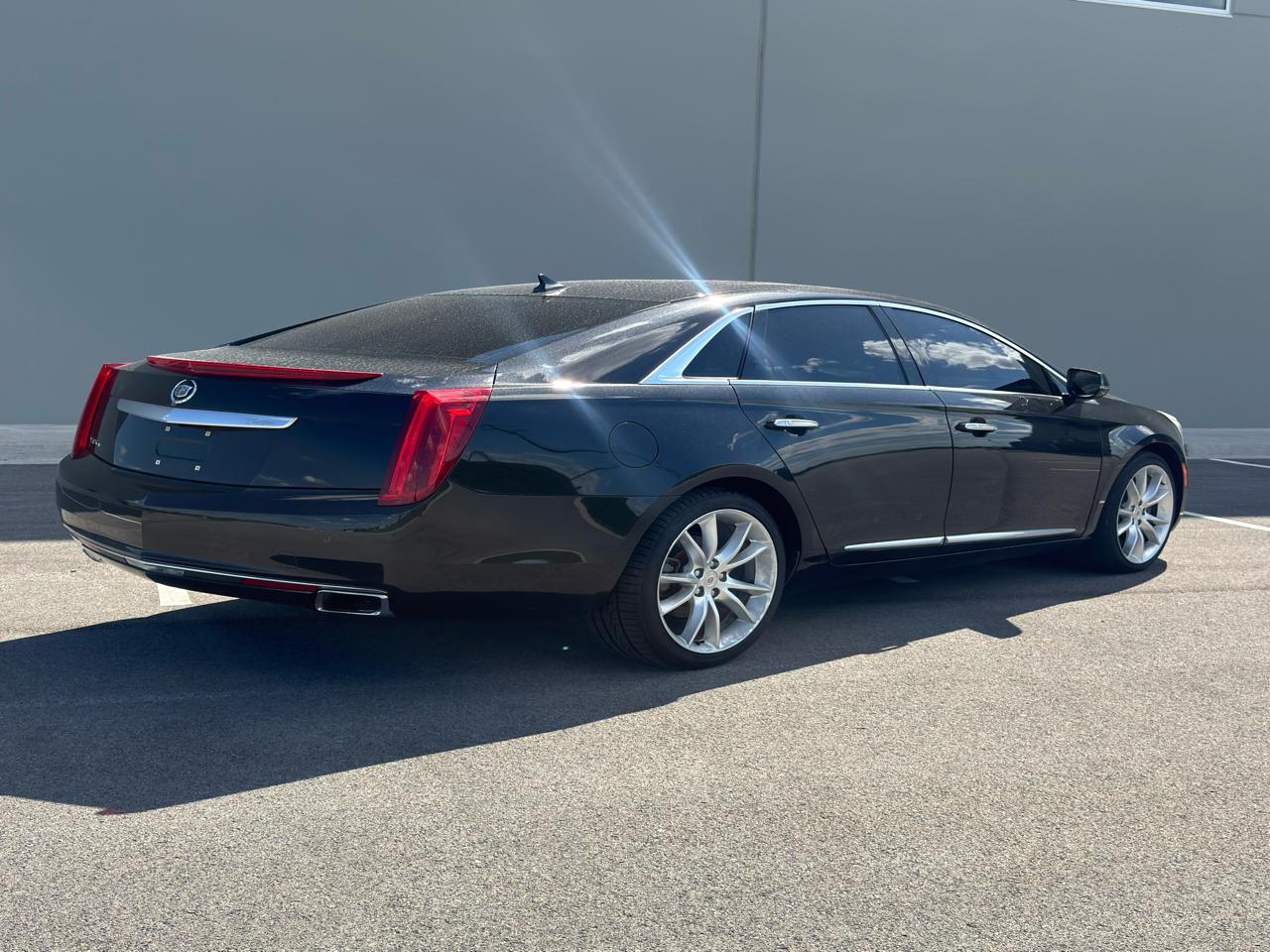 Cadillac XTS  2013