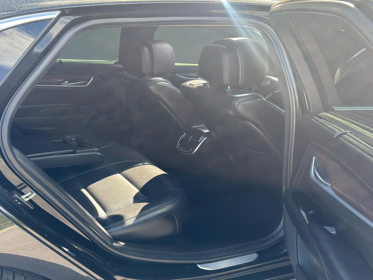 Cadillac XTS  2013