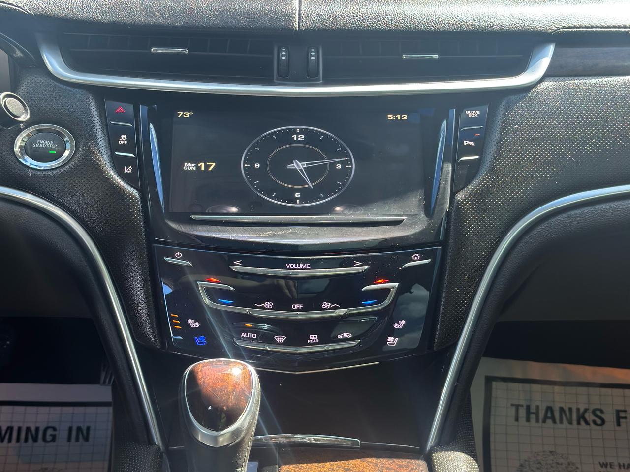 Cadillac XTS  2013