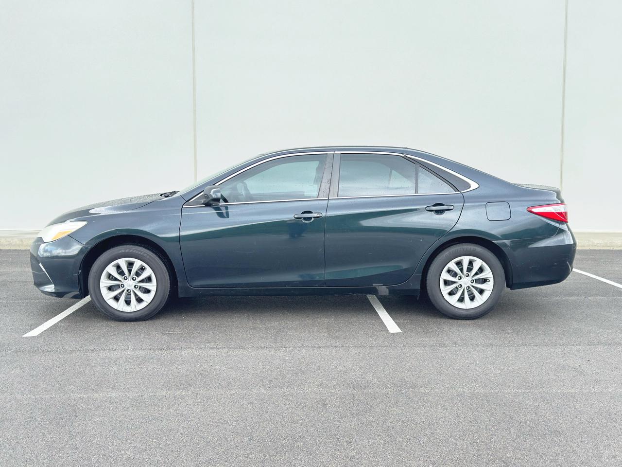 Toyota Camry  2017