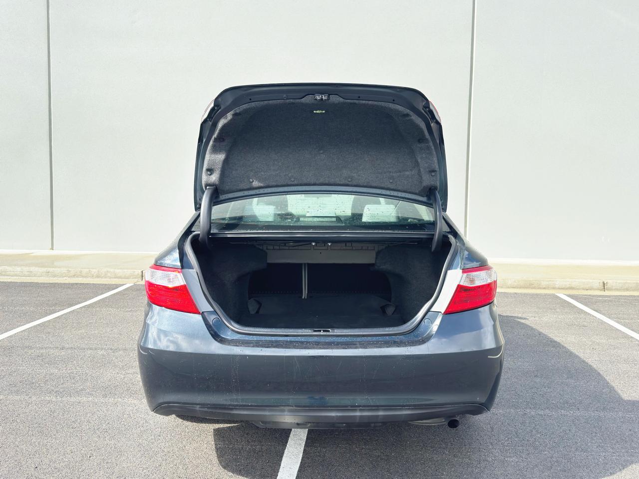 Toyota Camry  2017