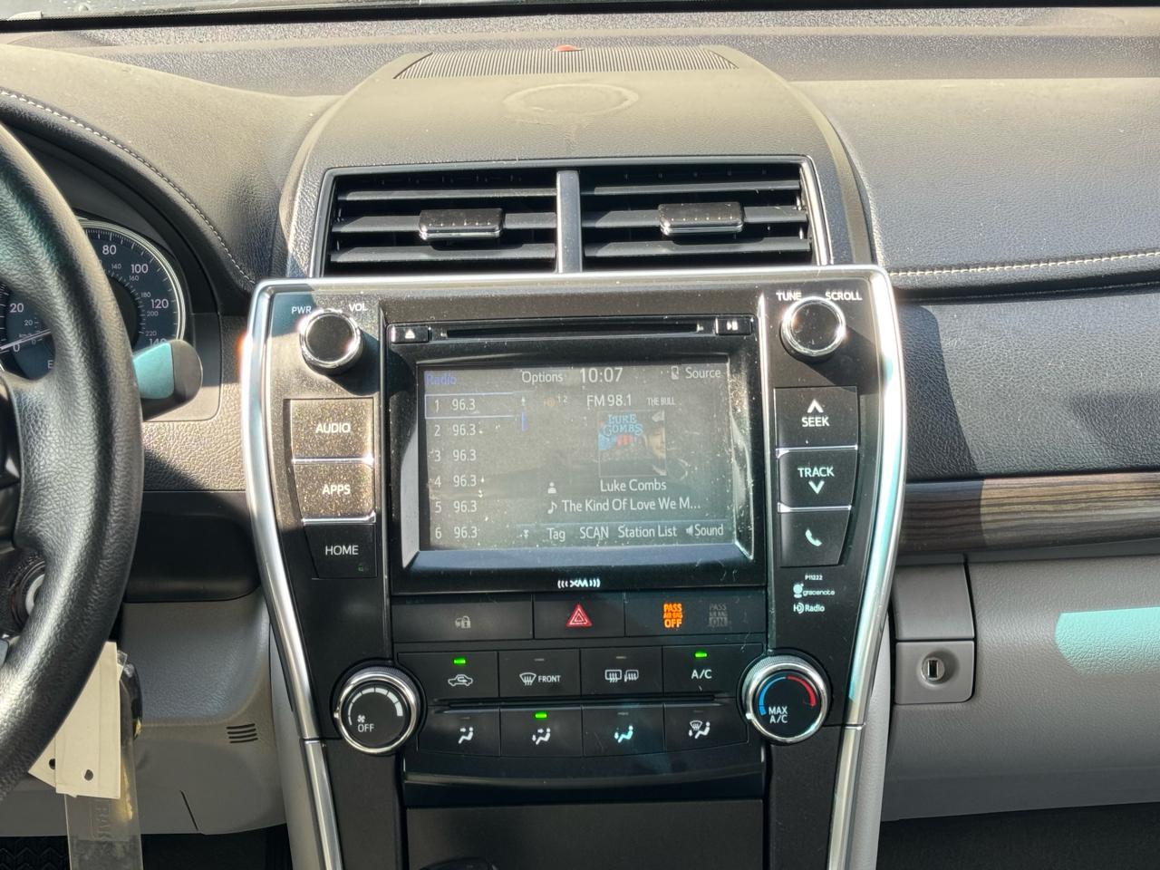 Toyota Camry  2017