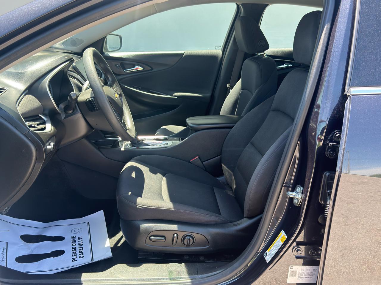 Chevrolet Malibu  2023