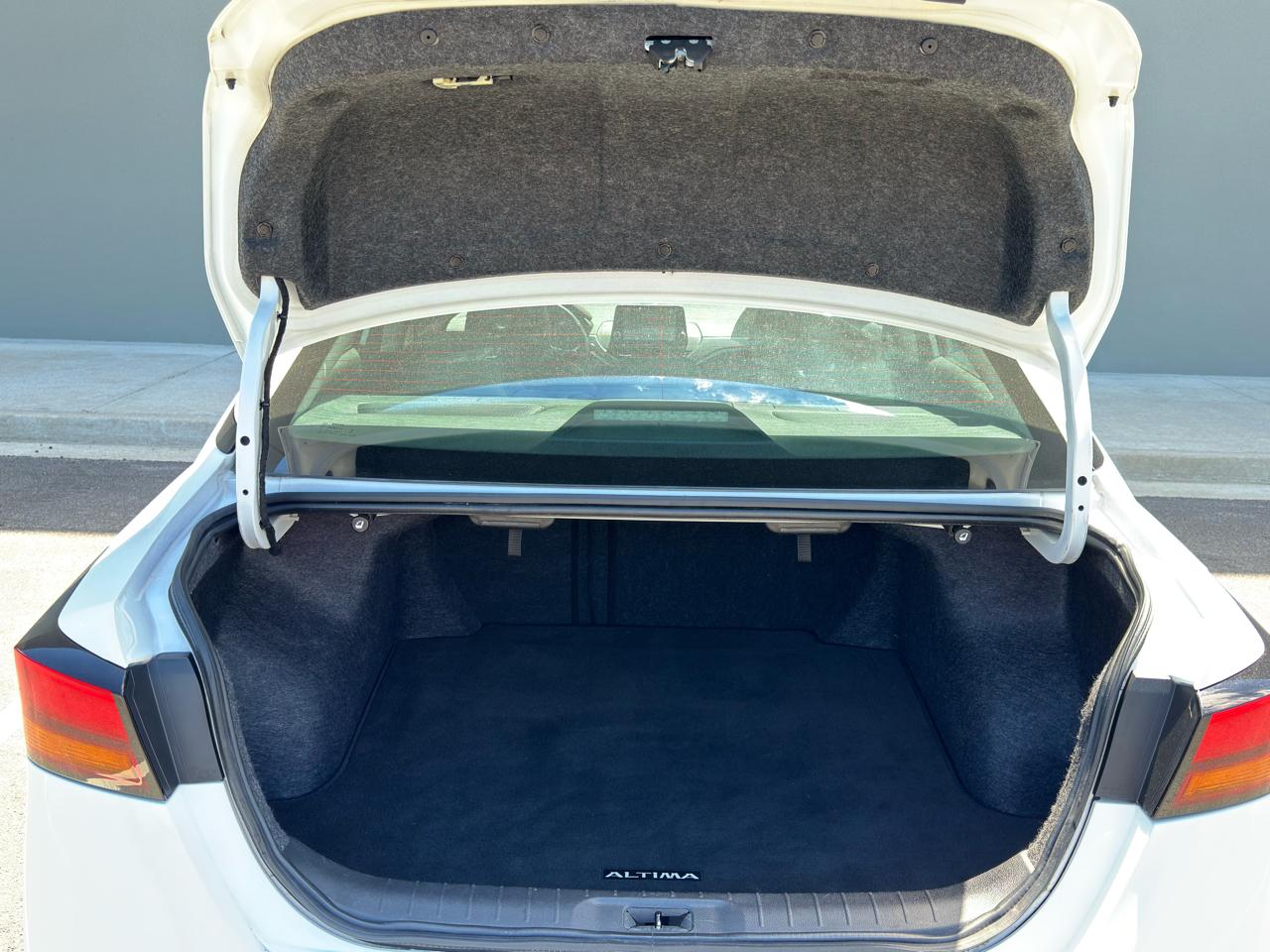 Nissan Altima SR 2024