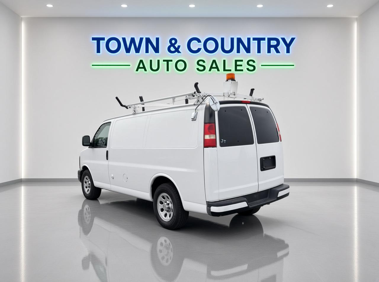 Chevrolet Express Cargo Van  2013