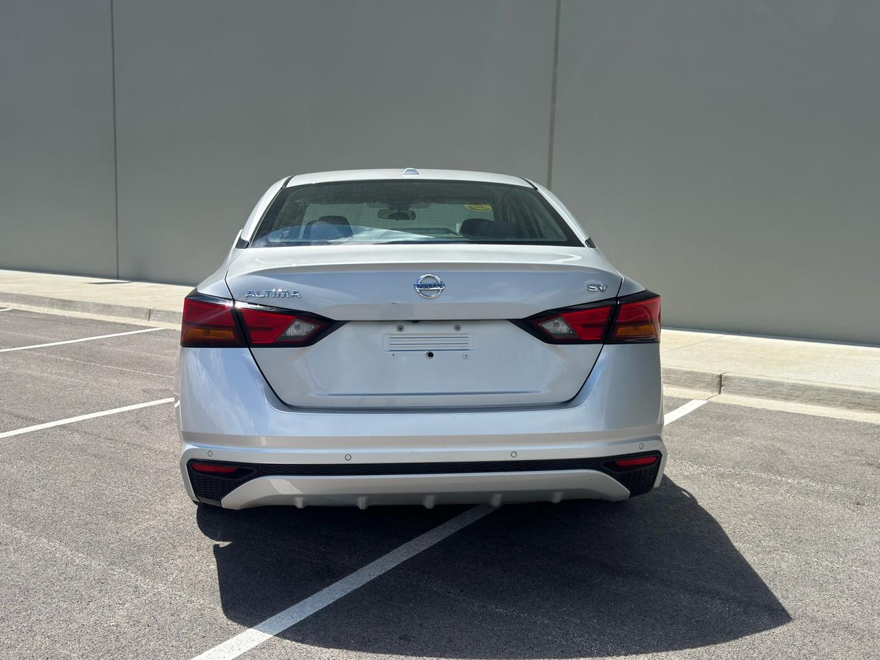 Nissan Altima  2021