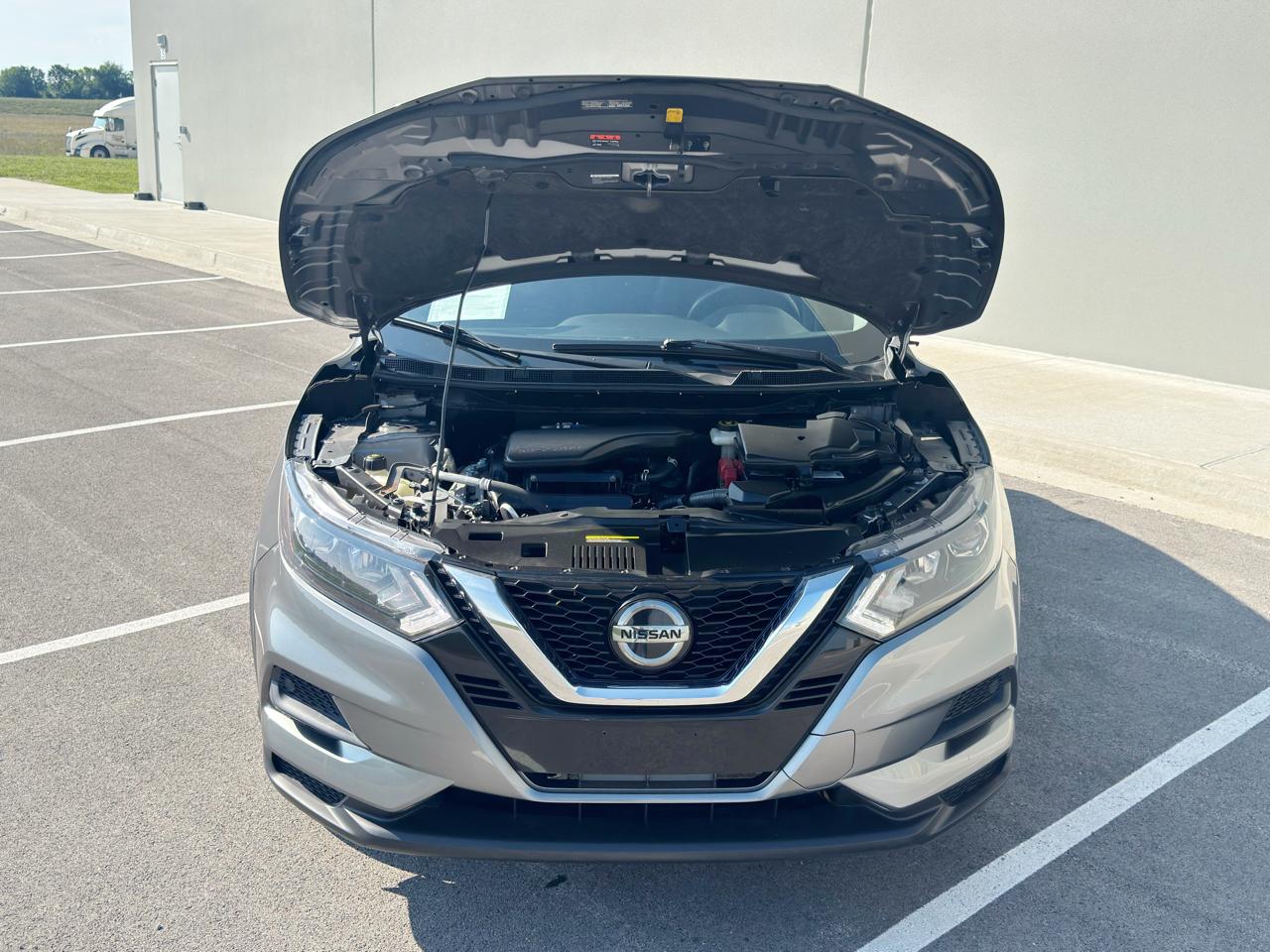 Nissan Rogue Sport  2021