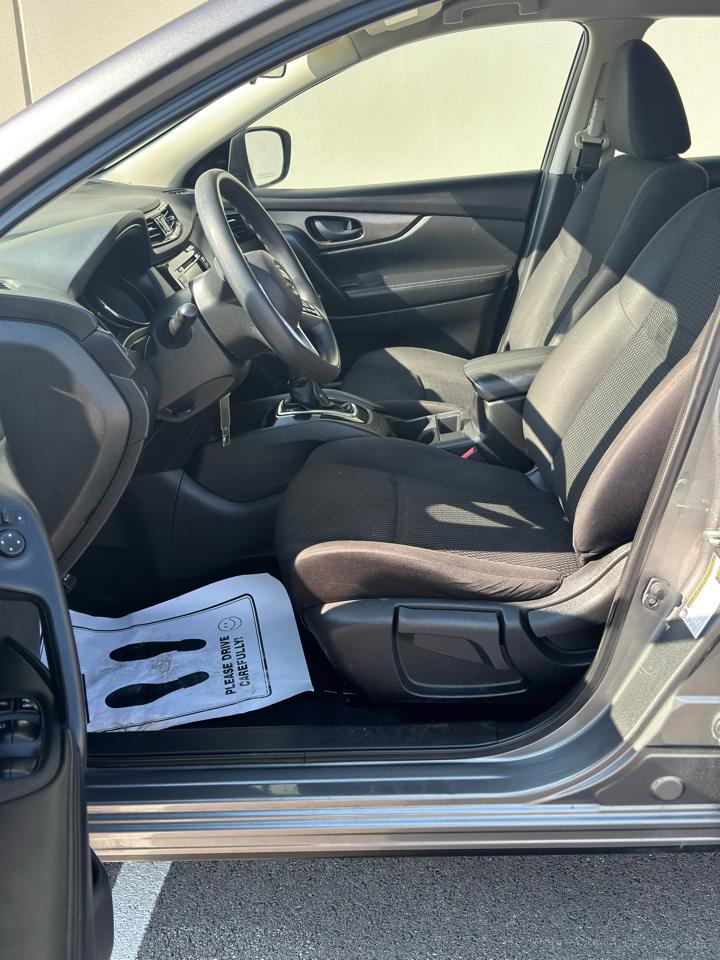 Nissan Rogue Sport  2021