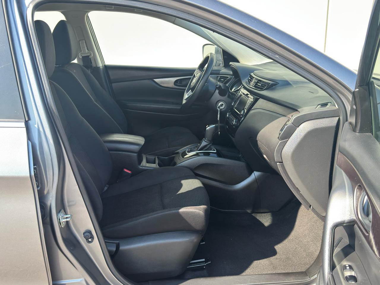 Nissan Rogue Sport  2021