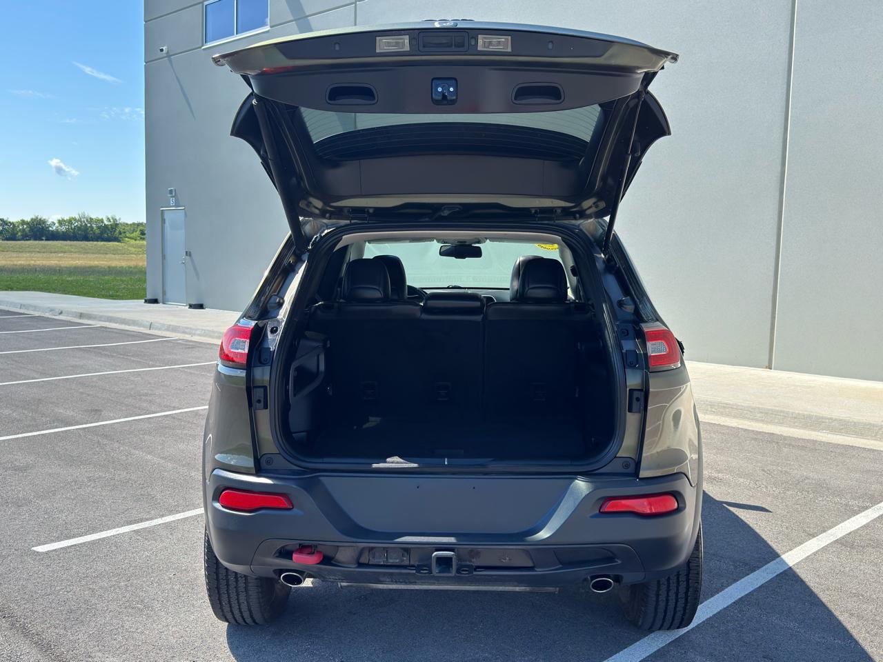 Jeep Cherokee  2015