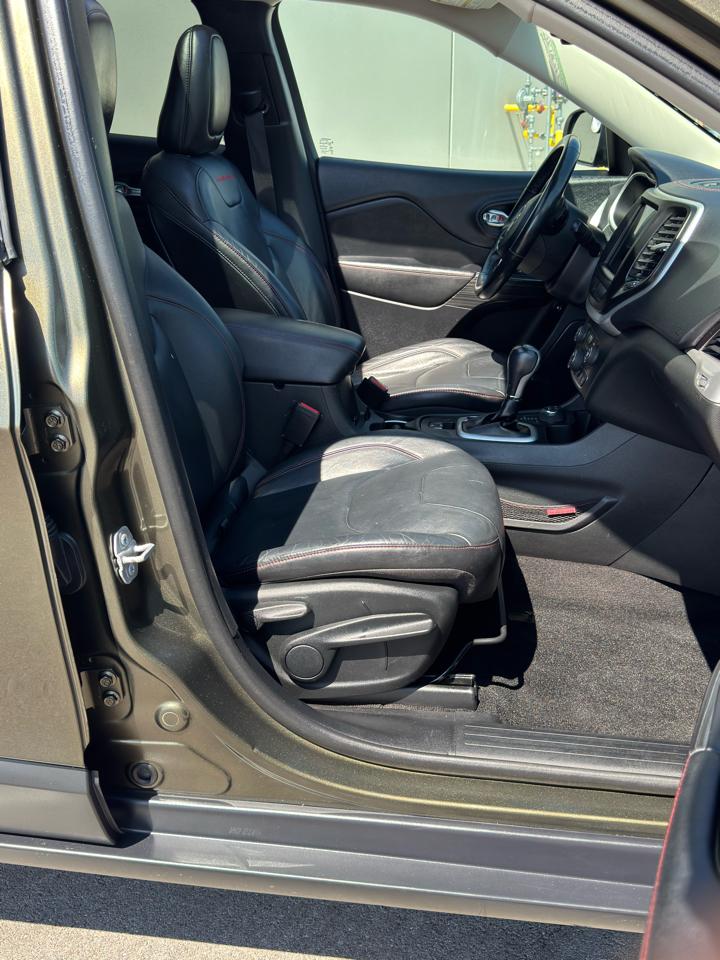 Jeep Cherokee  2015