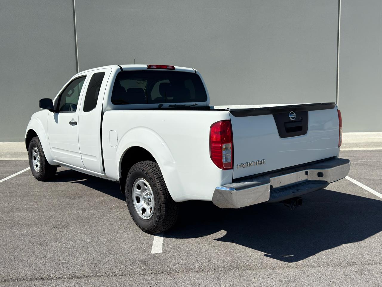 Nissan Frontier  2015