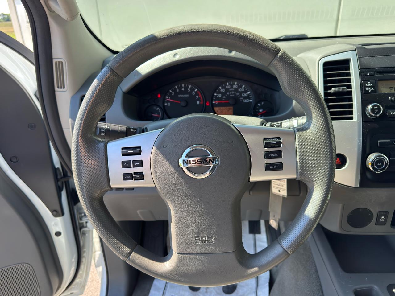 Nissan Frontier  2015